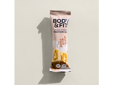Body & Fit High Fibre White Choco Almond & Coconut reep 50gr
